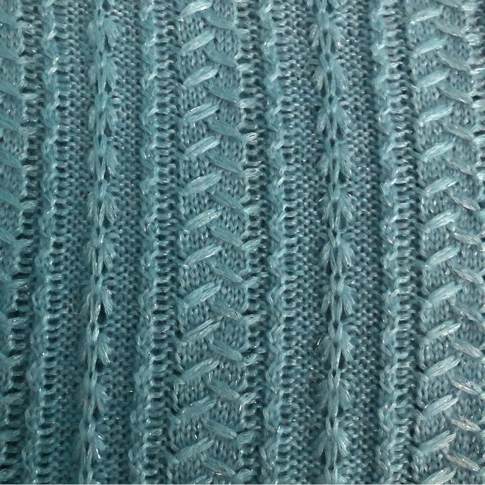 ⭐️NEW⭐️White House Black Market (WHBM) Off-The-Shoulder Cable Knit Sweater Blue - Picture 11 of 13